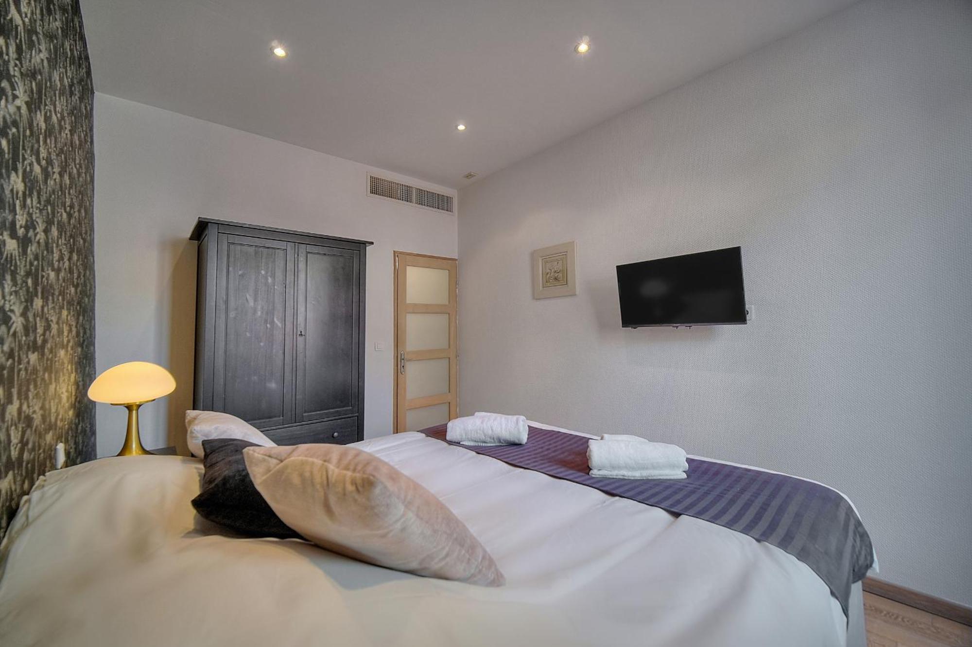 Moderne 3 Pieces Idealement Situe Centre De Cannes L! A2B22 Exterior foto